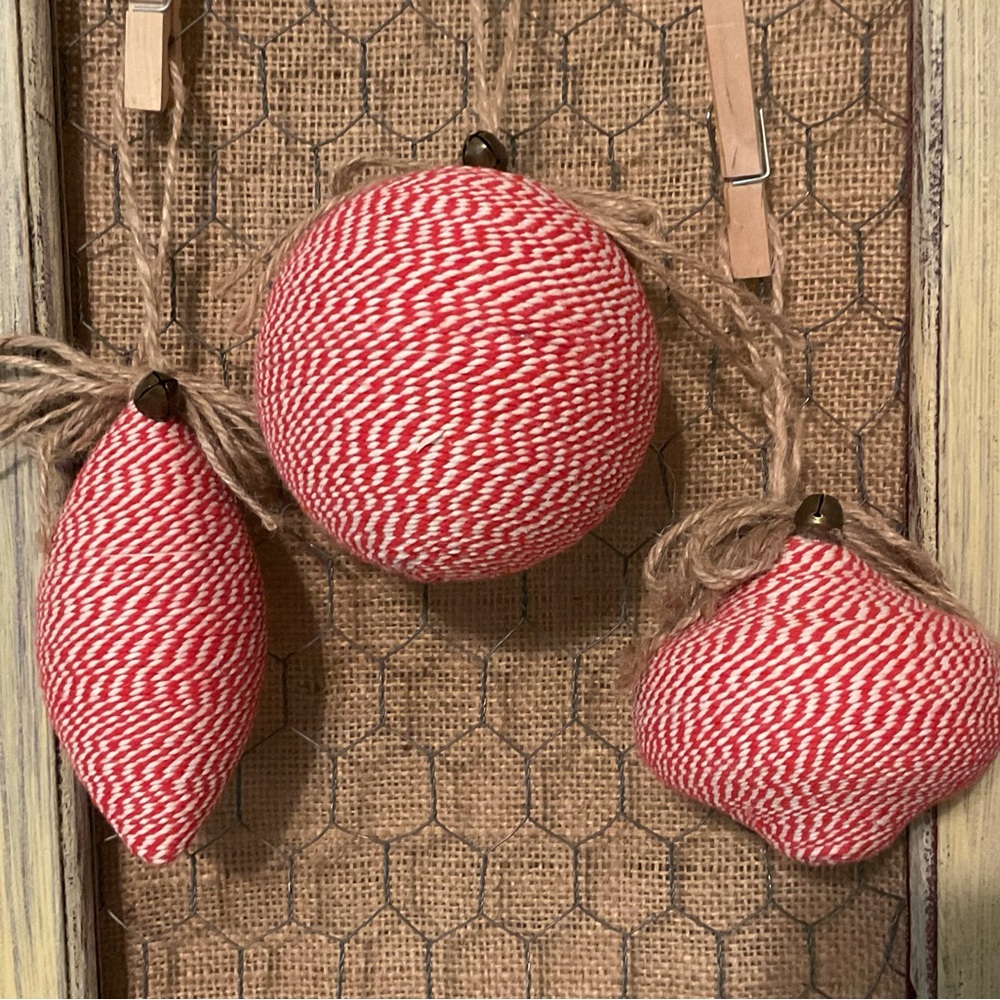 Holiday Ornaments Set